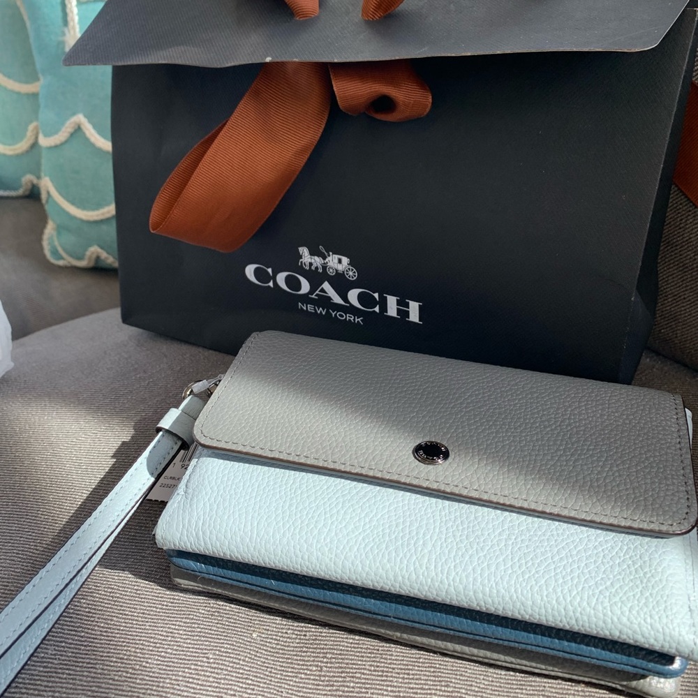 NWT Coach wristlet